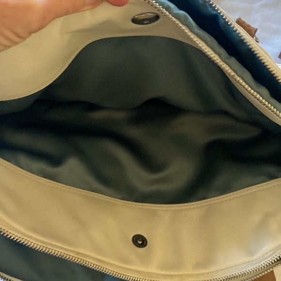 Coach bag. Cream and brown. Very good used condition - Picture 7 of 8